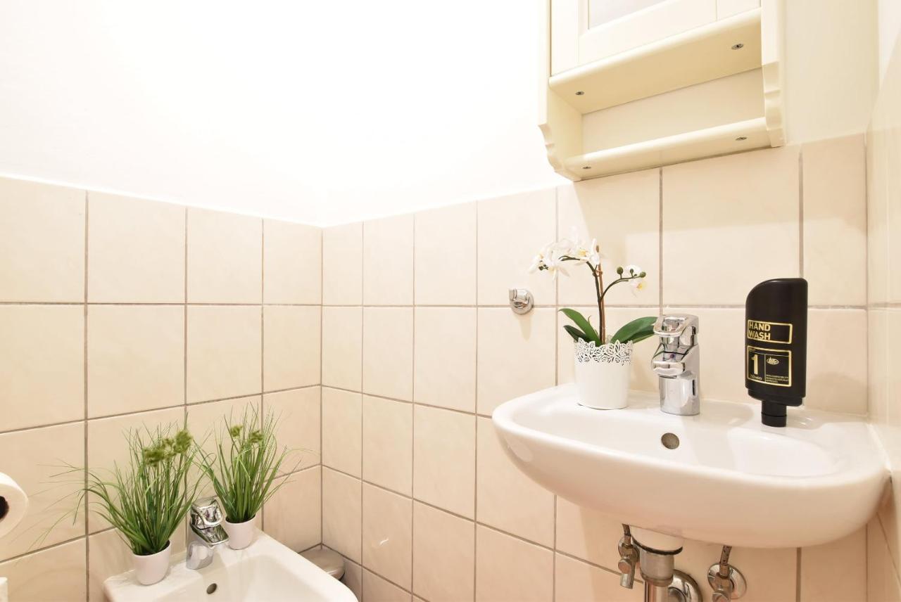 Huge Apartment In Awesome Location With Parking Innsbruck Eksteriør billede